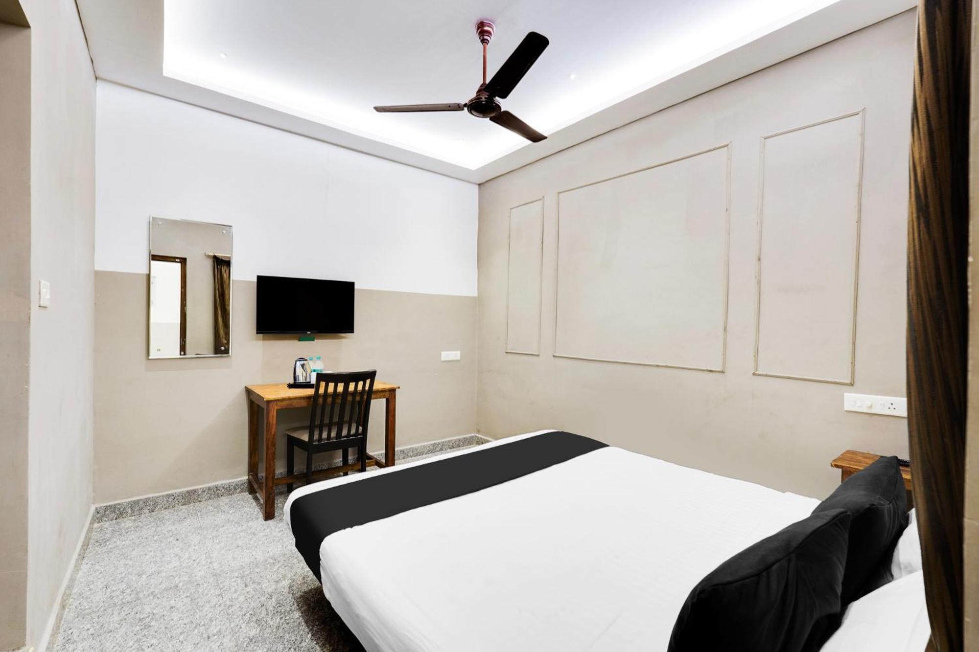 Super Hotel O White Town Formerly Seascape Residency ポンディシェリ エクステリア 写真